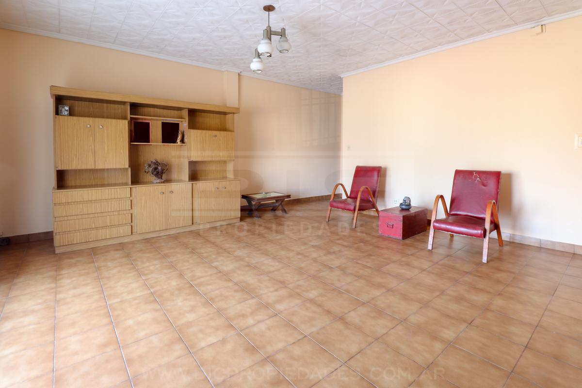 Foto de Casa 3 ambientes con 2 locales y amplio patio Venta - Boulogne, imagen 5