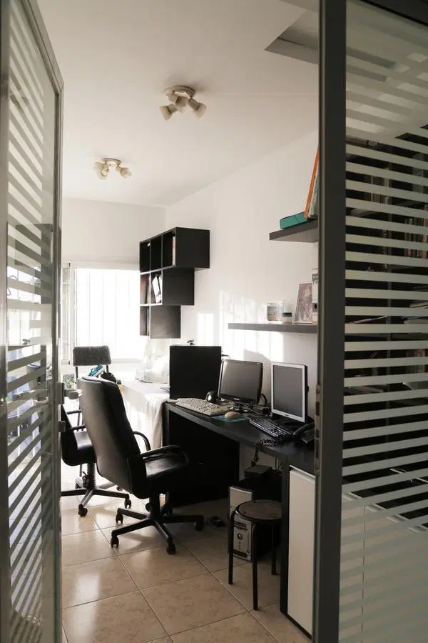 Chalet de 4 ambientes sobre lote de 450m2 en Las Lomas de San Isidro 8