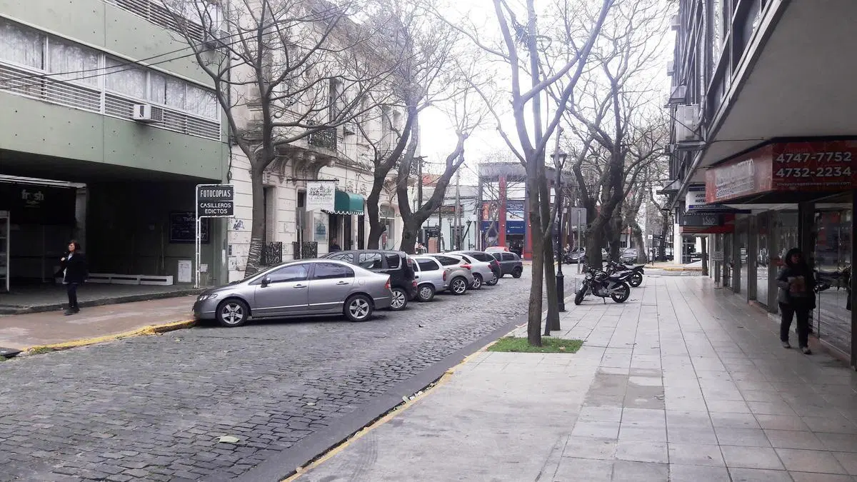 COCHERA VENTA FRENTE A TRIBUNALES -Ituzaingo 300 3