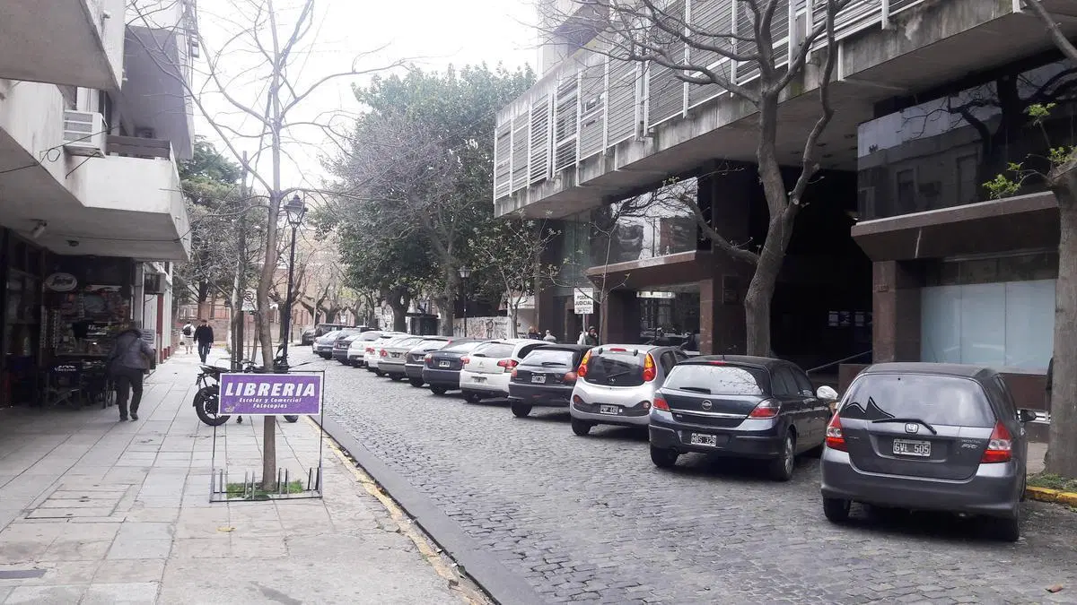 COCHERA VENTA FRENTE A TRIBUNALES -Ituzaingo 300 5
