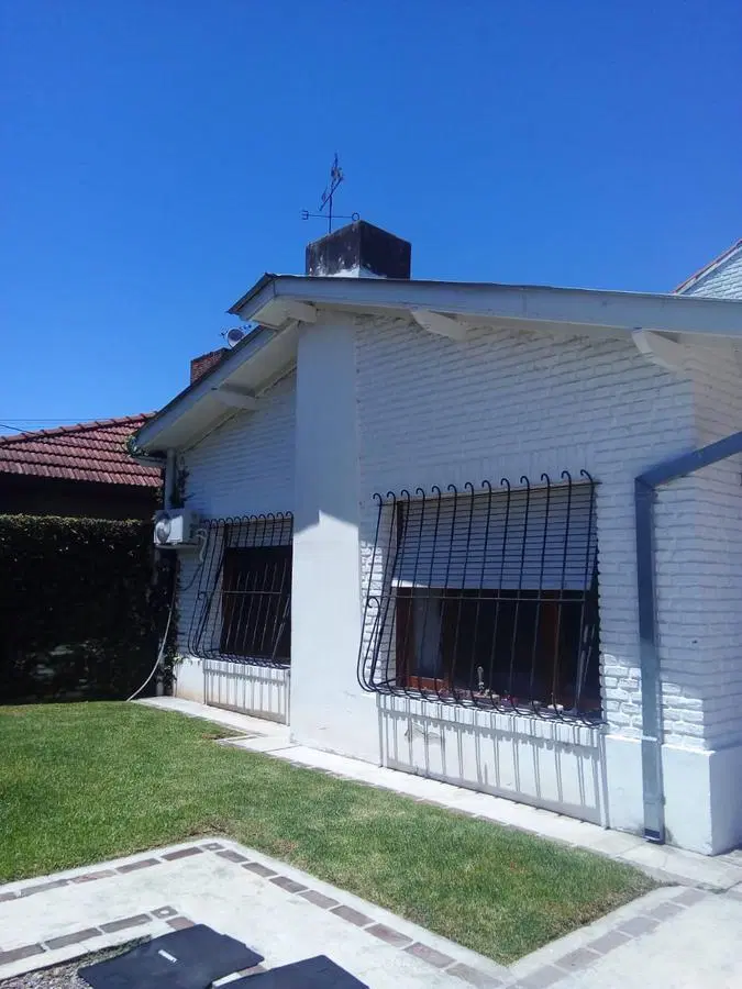 Muy lindo chalet de 4 dorm, 2 baños   2 toilette  en Pacheco 2