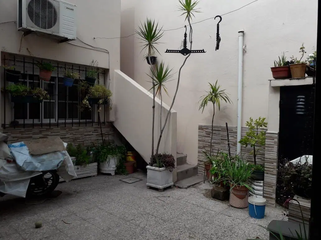 Casa de 3 amb c/2 dorm y 1 baño, todo en una planta. Terreno de 110m2 en Boulogne 2