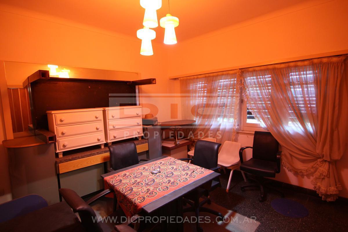 Foto de Chalet de 3 amb c/garage pasante y galpón c/depósito, imagen 5