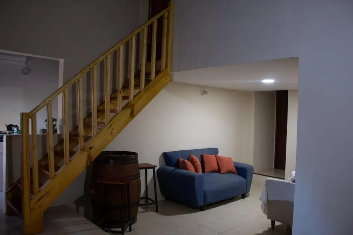 Chalet en 2 plantas de 4 amb c/patio y parrilla en El Talar 4