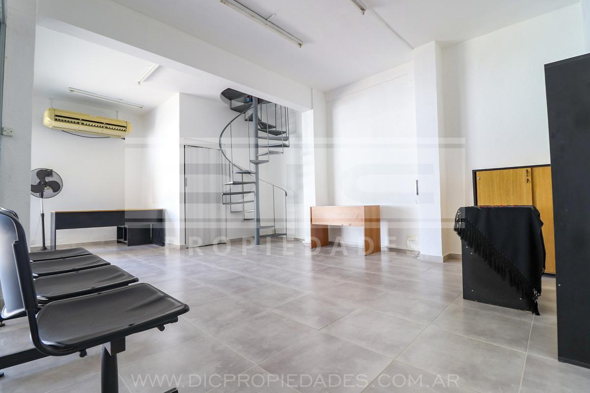 Foto de Local de 72m2 en galeria c/espacio guardacoche, boulogne, imagen 3