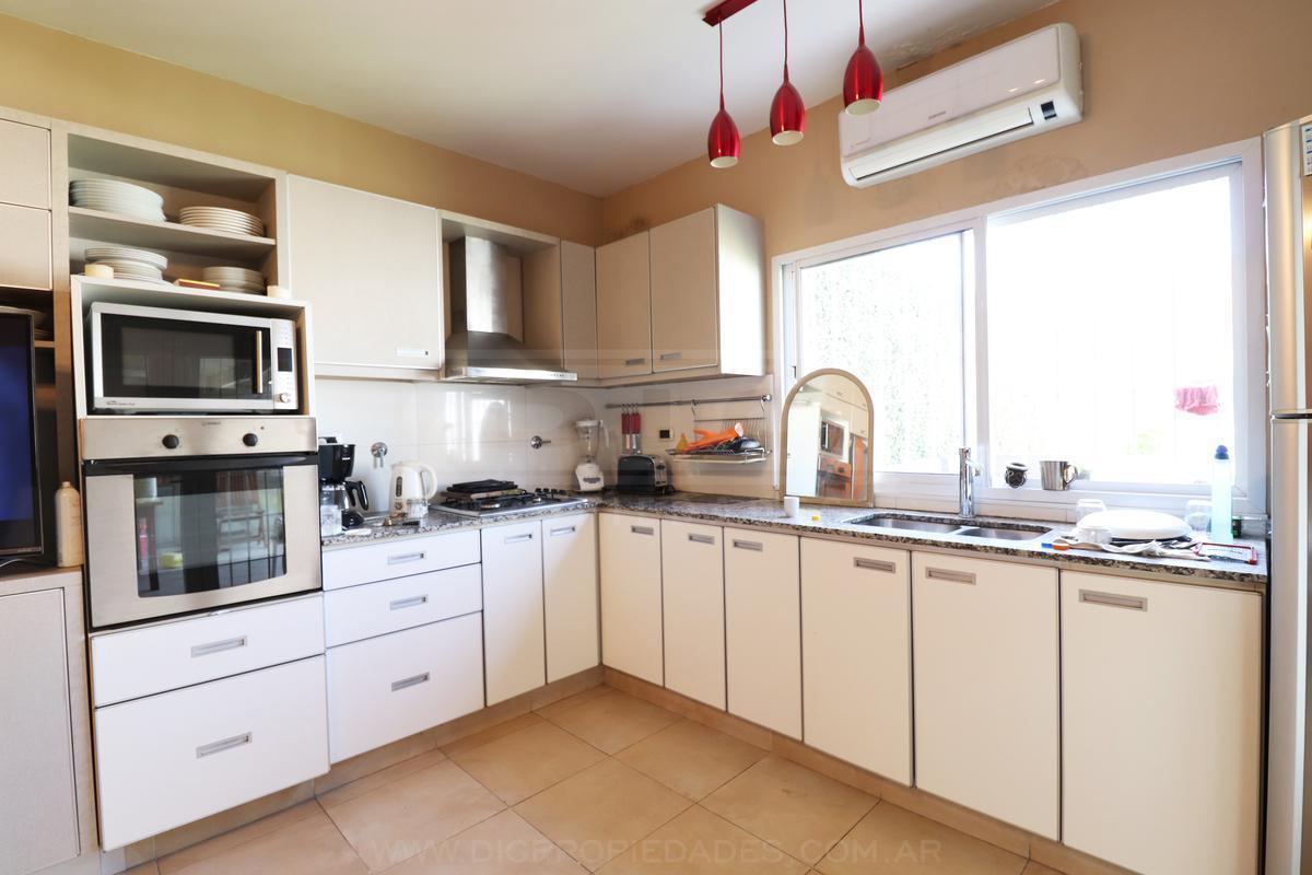 Foto de Chalet 4 ambientes - Venta - Boulogne, imagen 4