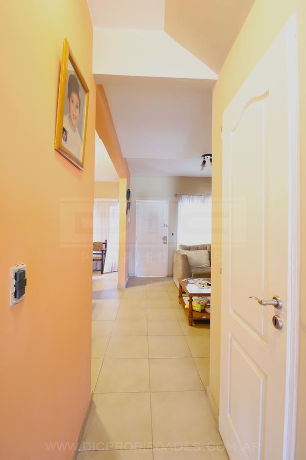 Foto de Chalet 4 ambientes - Venta - Boulogne, imagen 2