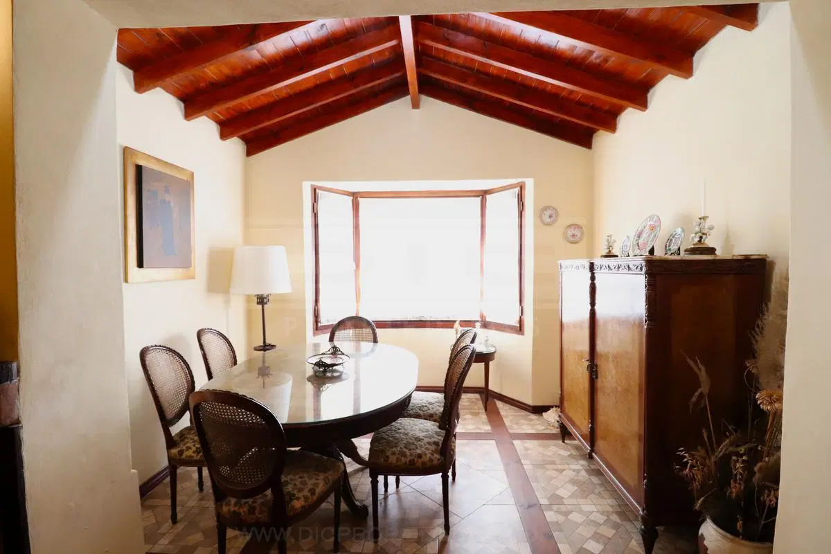 Casa 5 amb c/piscina y parrilla en linda zona de Boulogne 8