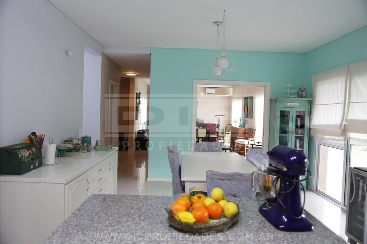 Foto de Casa en Nordelta 5 Ambientes - Venta - Barrio Los Alisos - Benavidez, imagen 2