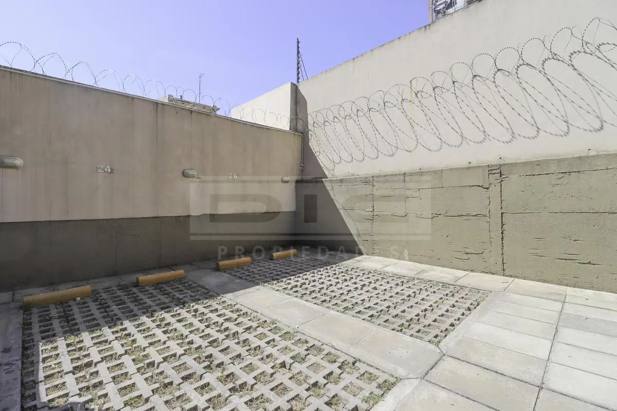 Cochera descubierta en venta San Fernando 3