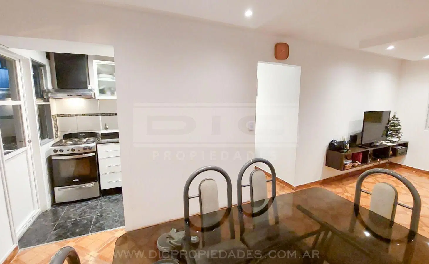 Departamento 4 ambientes en venta Victoria 2