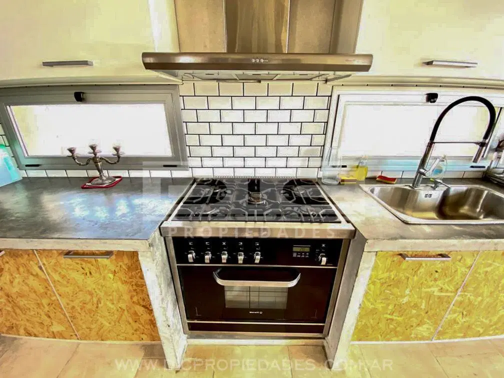 Casa 7 ambientes Venta - Barrio Costa Esmeralda 5
