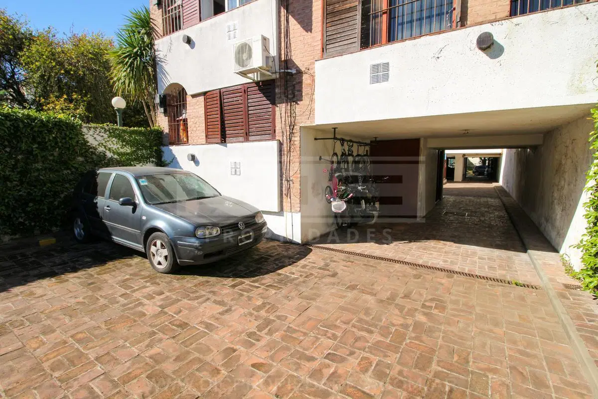 Cochera Venta - San Isidro 5