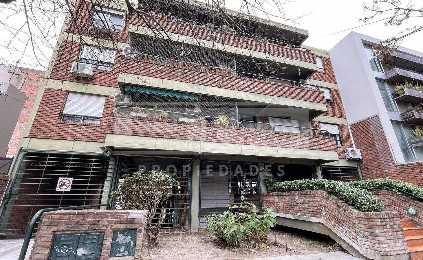 Cochera - San Isidro 5