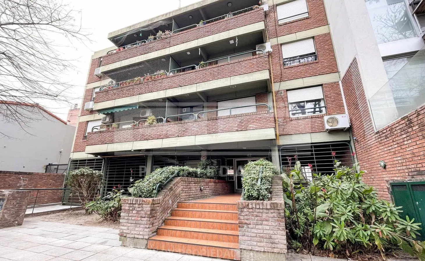 Cochera - San Isidro 4
