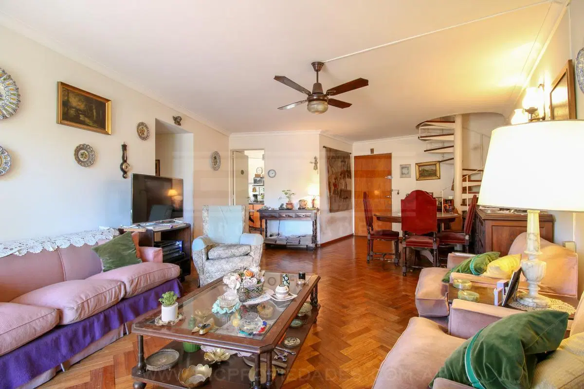 Departamento 4 ambientes Venta - San Isidro 2