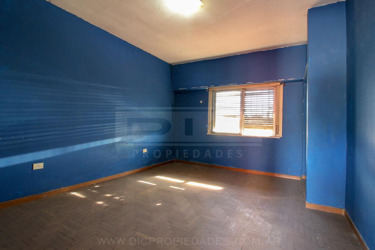 Foto de Casa 5 ambientes Venta - Boulogne, imagen 2