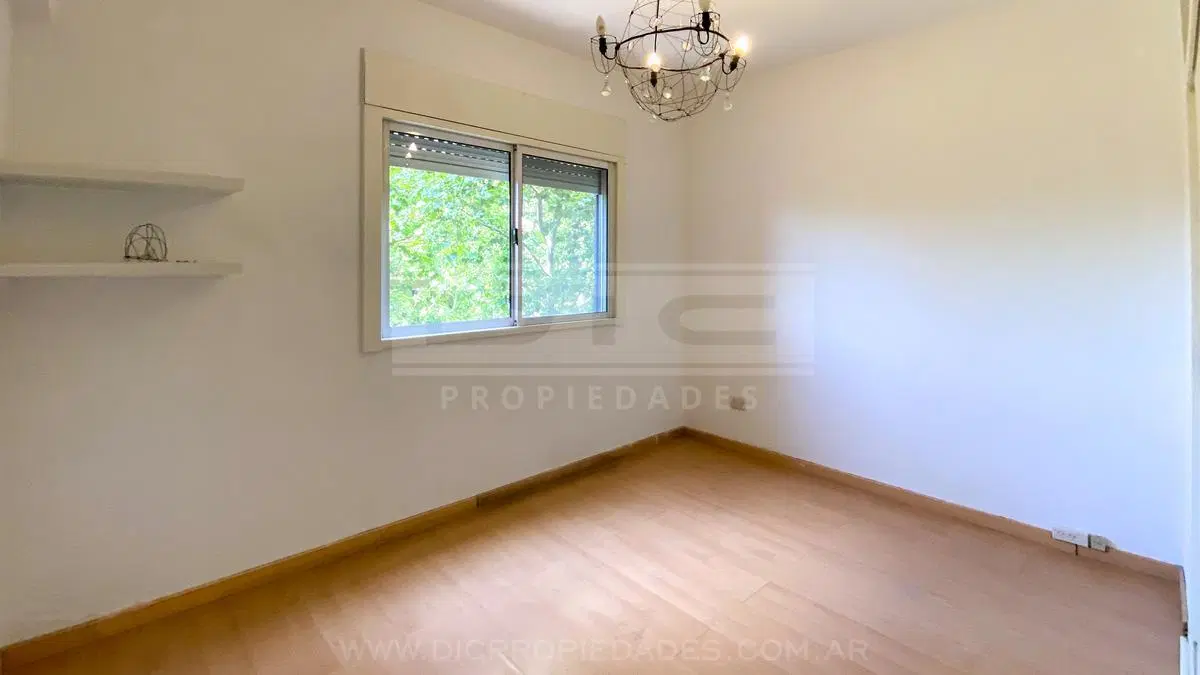 Departamento 2 ambientes Venta - San Isidro 3
