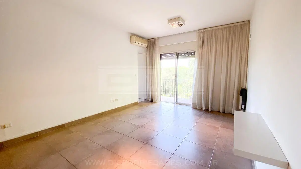 Departamento 2 ambientes Venta - San Isidro 2