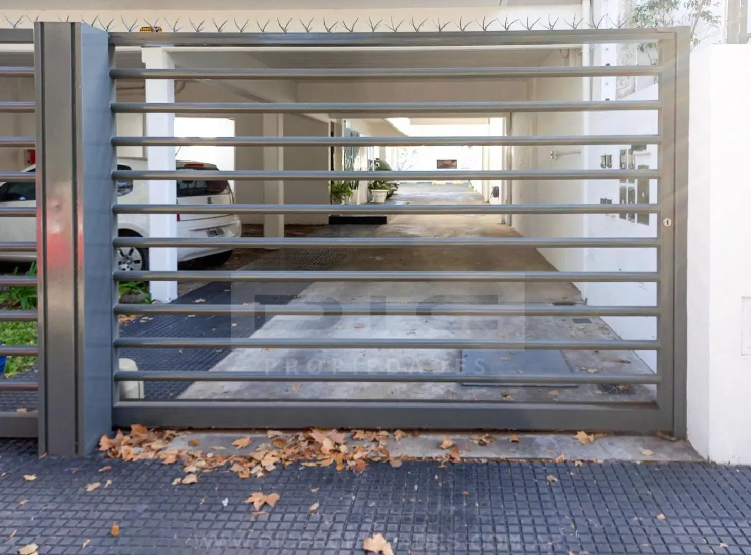 Cochera Venta - San Isidro 2