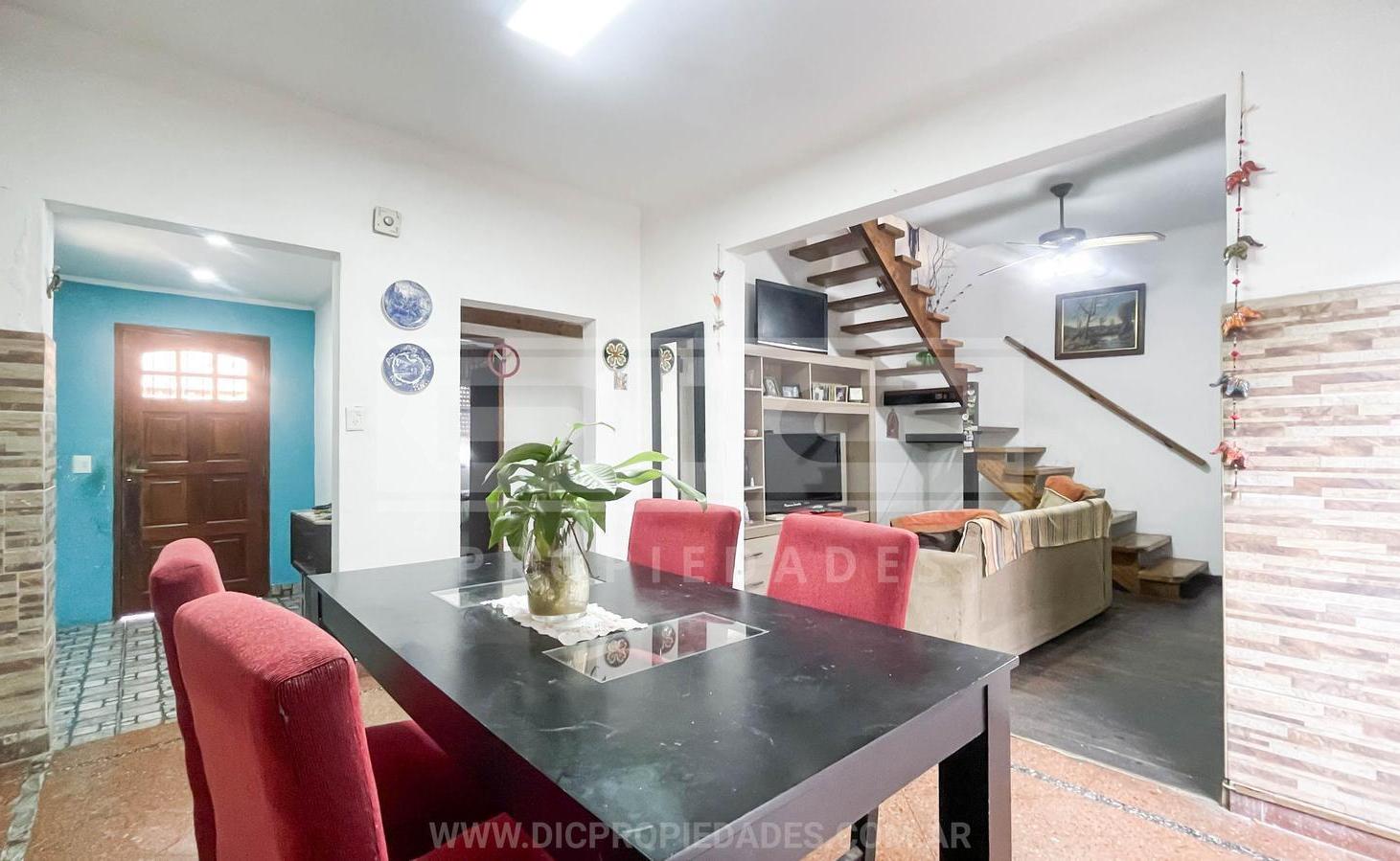 Foto de PH 3 dormitorios Venta - Beccar-Vias/Rolon, imagen 2