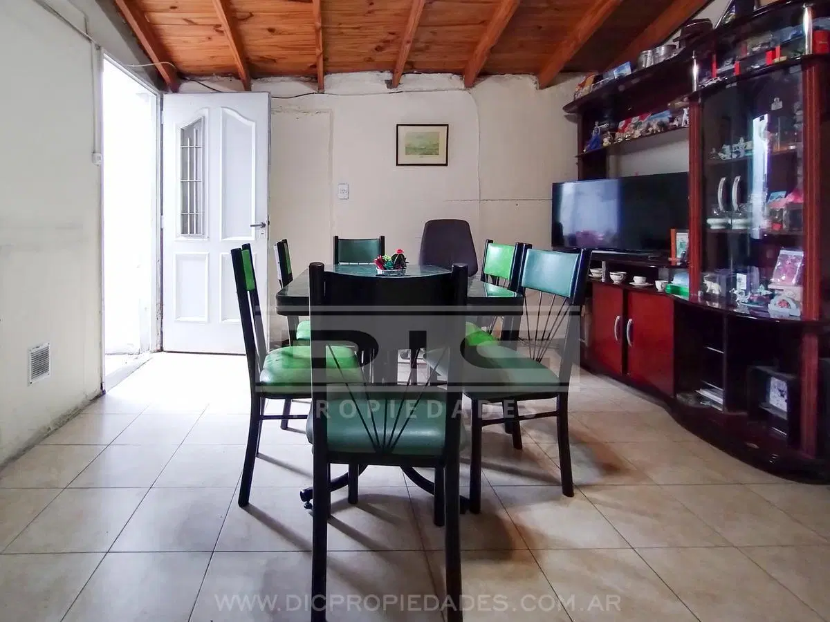 Casa 5 dormitorios Venta - Victoria 8