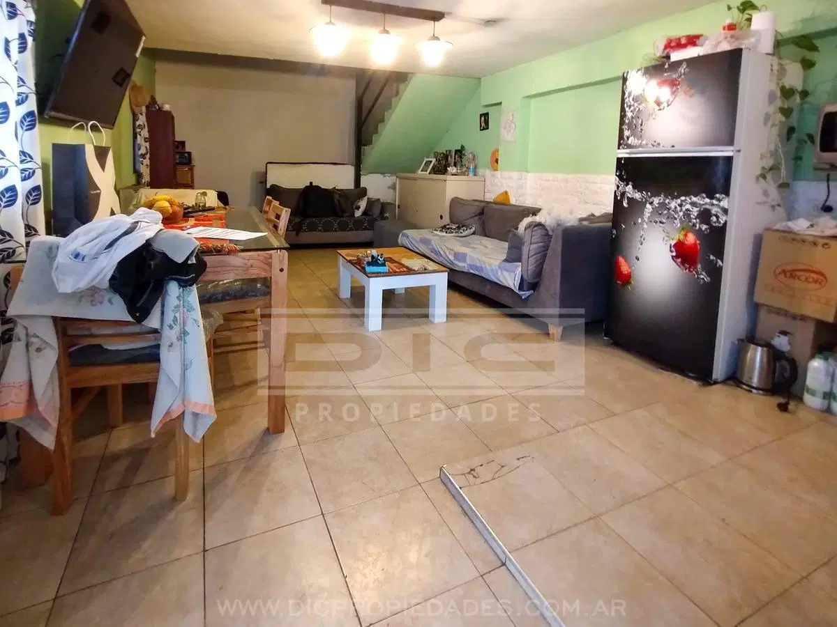 Casa 5 dormitorios Venta - Victoria 2