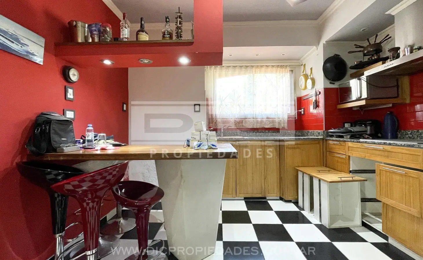 Casa 6 dormitorios Venta - Beccar 2