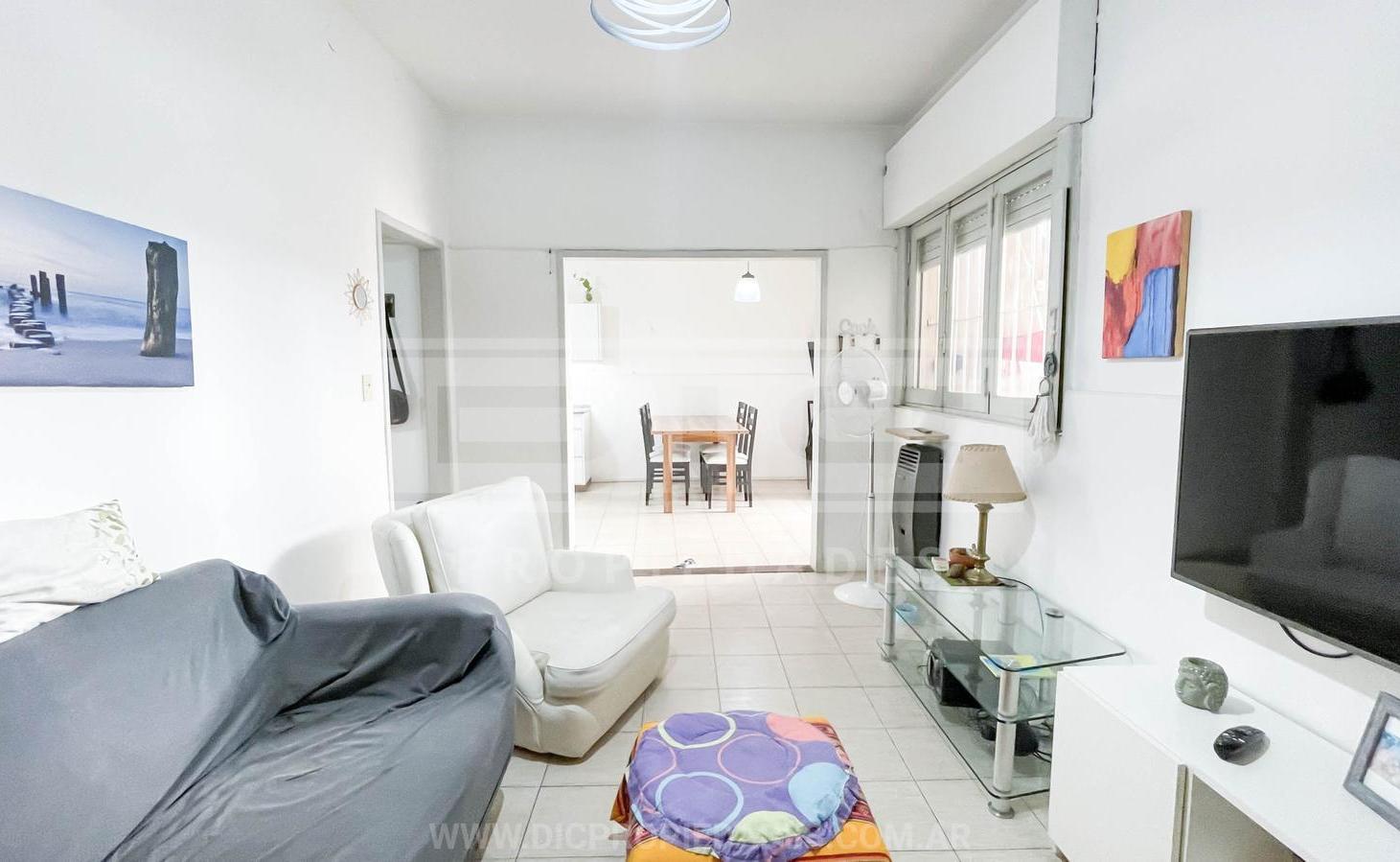 Foto de PH 3 dormitorios Venta - Beccar, imagen 2