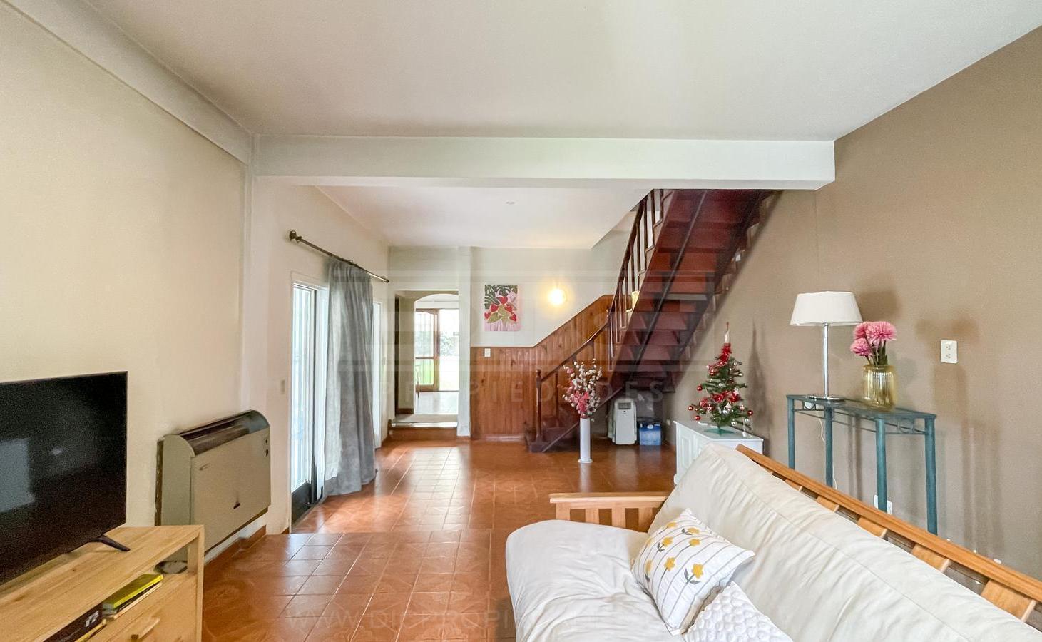 Foto de Chalet 4 dormitorios Venta - Don Torcuato, imagen 1