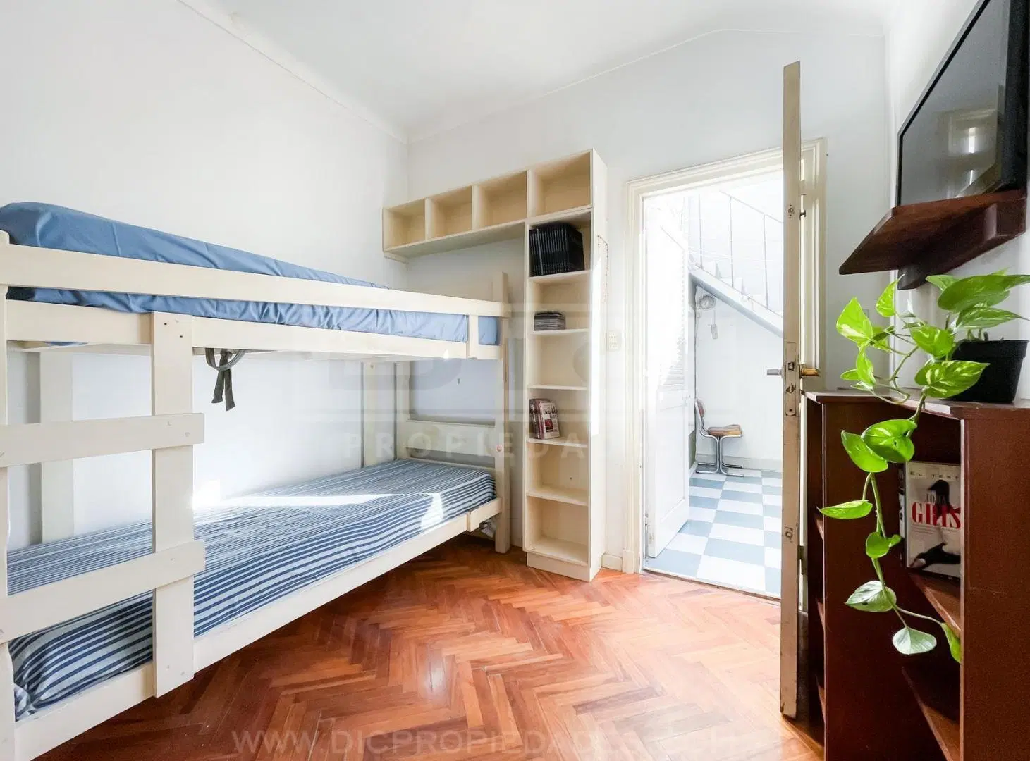 Casa 4 dormitorios Venta - La Lucila-Vias/Maipu 5