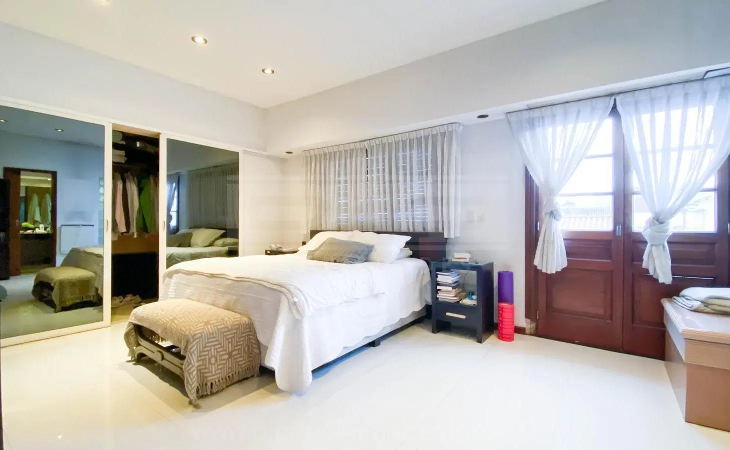 Chalet multiflia c/piscina - Florida Belgrano-Oeste 4
