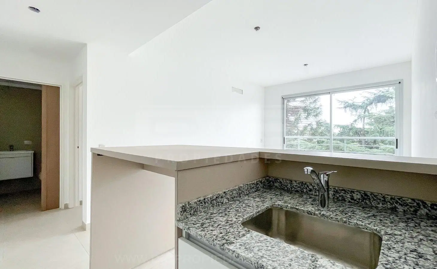 Excelente departamento 3 ambientes - Florida Mitre/Este 8