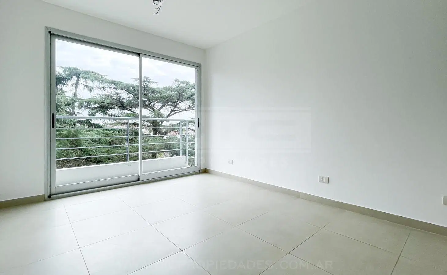 Excelente departamento 3 ambientes - Florida Mitre/Este 2