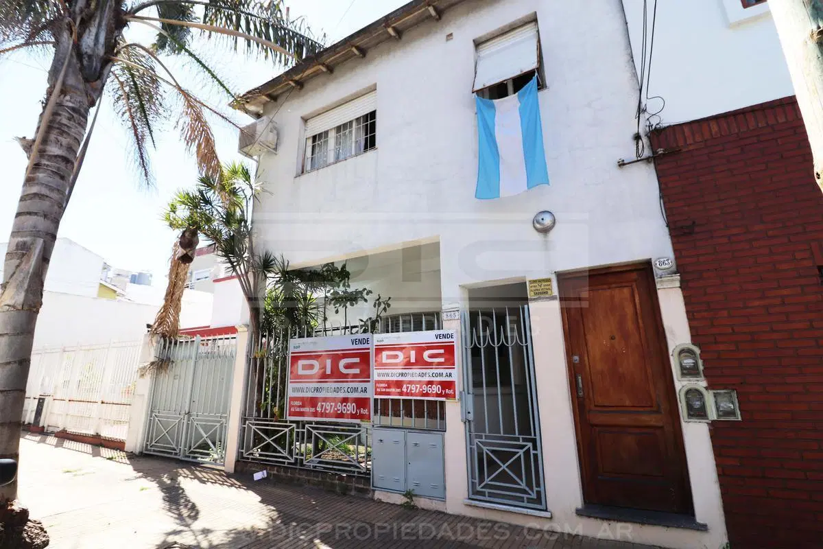 PH al frente 3 amb, una cuadra de Av. Maipu - Florida Mitre/Este 3