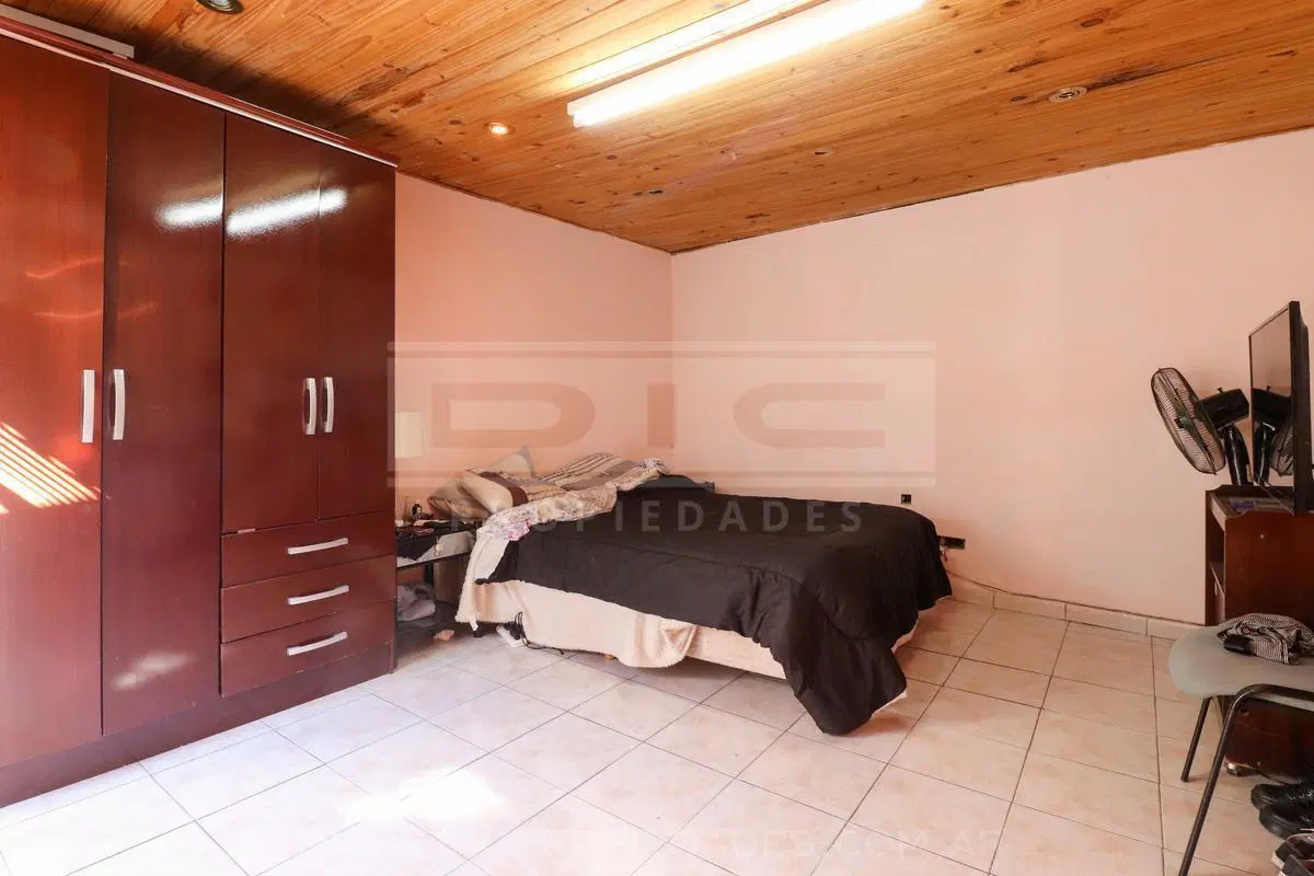 Casa 5 dormitorios Venta - Villa Martelli 8