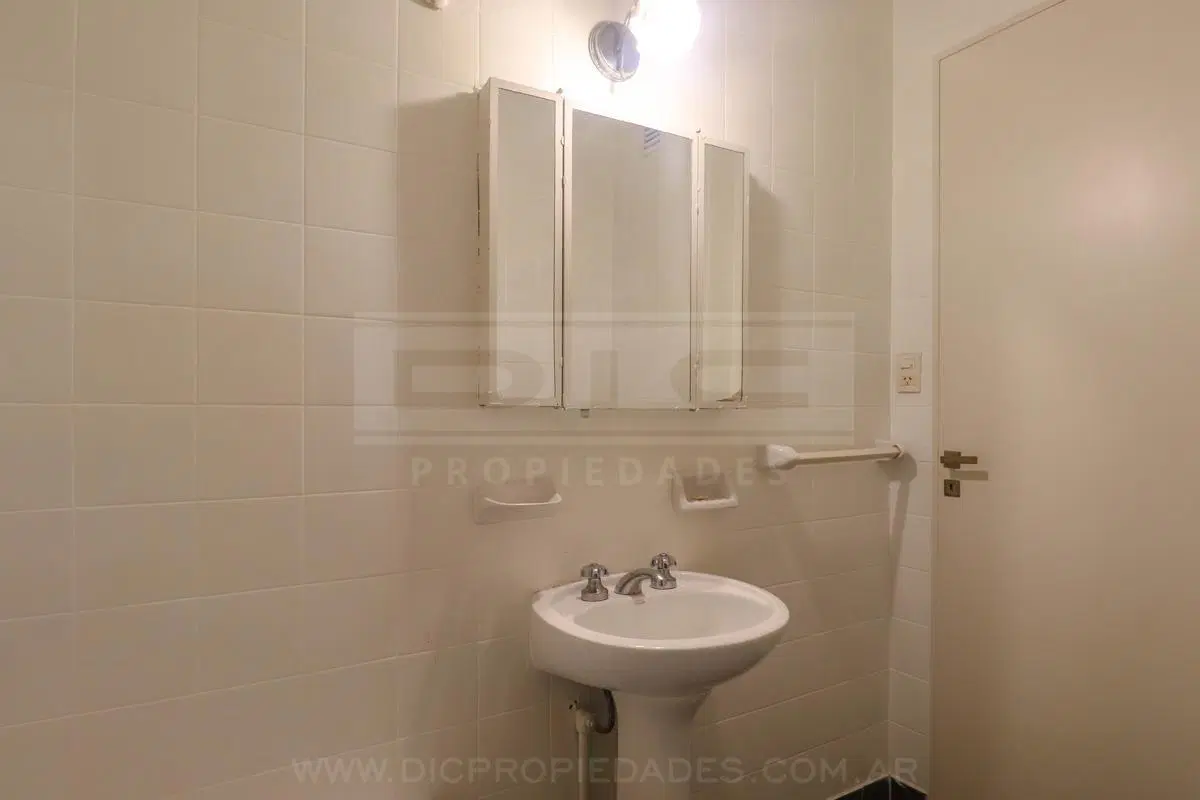 Departamento 2 ambientes Venta - Florida-B.Roca 3