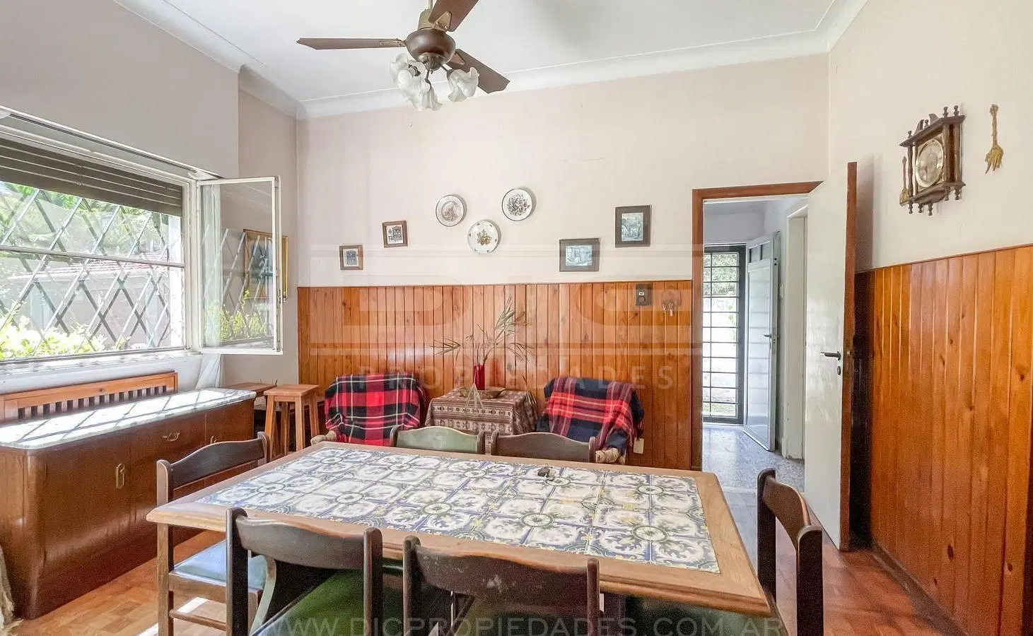 Casa 6 dormitorios Venta - Barrio Vicente López 2