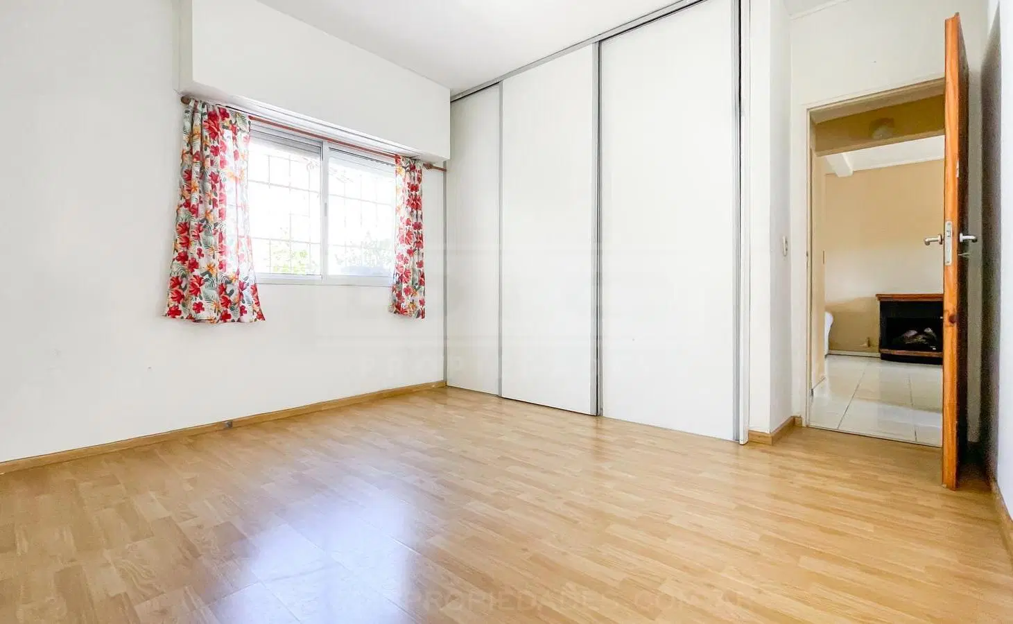 Casa 4 ambientes Venta - Martinez 3