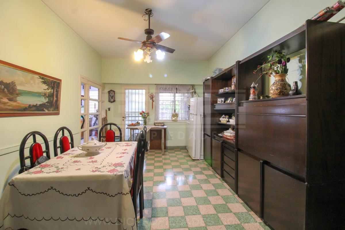 Foto de PH 4 ambientes Venta - Martinez, imagen 4