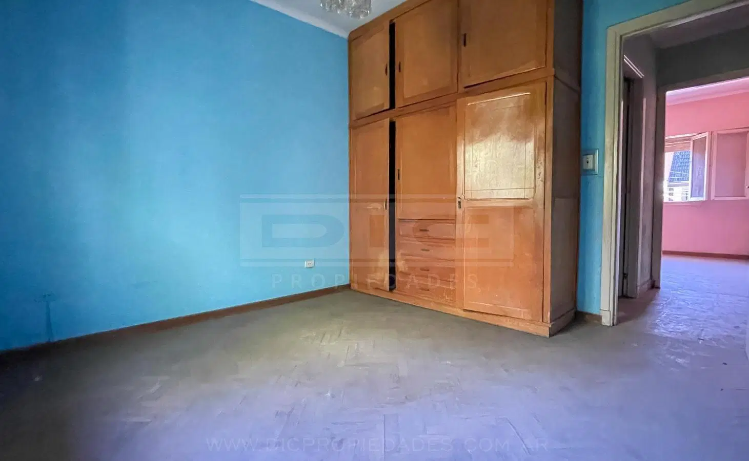Casa con Local - 5 Ambientes - Venta - Martinez 4