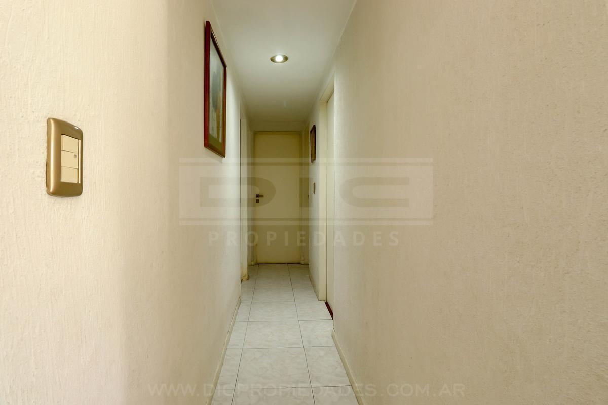 Foto de Departamento 4 ambientes Venta - Almagro, imagen 3