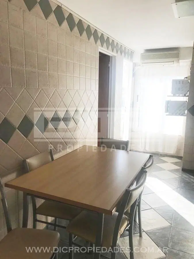 Departamento 4 ambientes con dependencia  - Villa Ortuzar 8