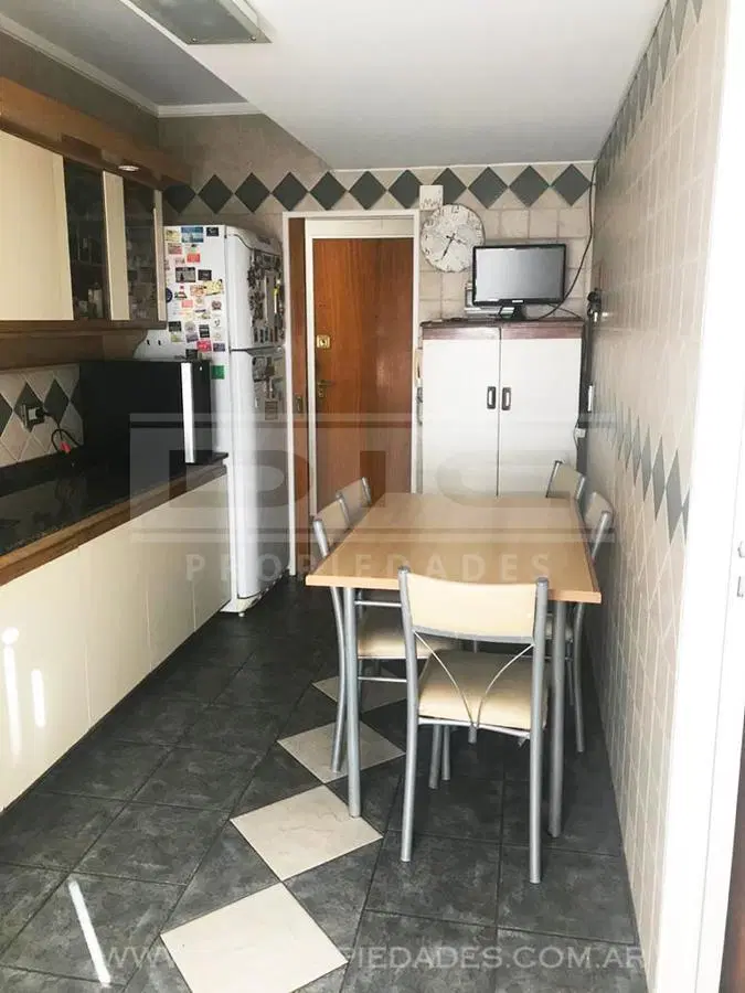 Departamento 4 ambientes con dependencia  - Villa Ortuzar 3