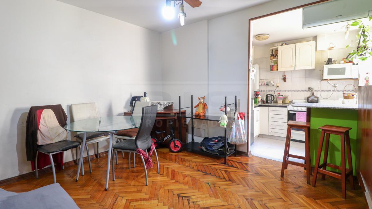 Foto de Departamento 2 ambientes Venta - Villa Urquiza, imagen 2