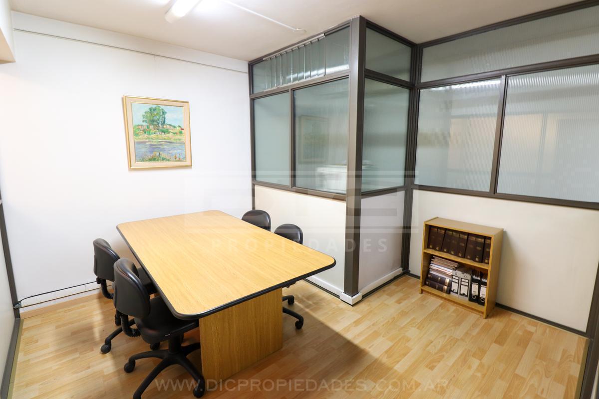 Foto de Oficina 5 ambientes Venta - Villa Urquiza, imagen 3