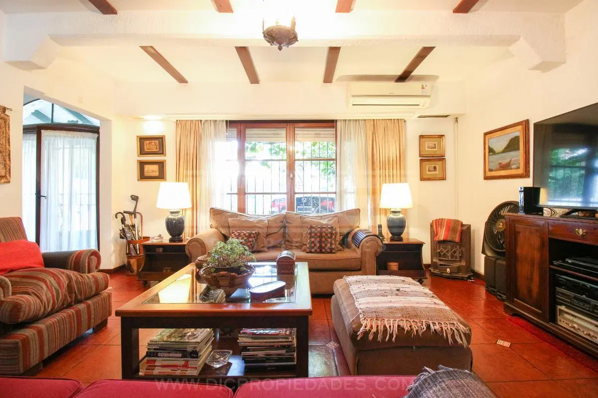 Chalet 4 ambientes Venta - Martinez-Vias/Santa Fe 4