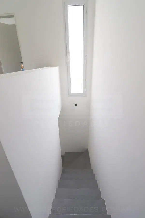 Duplex 3 dormitorios Venta - Barrio privado - Garin 8