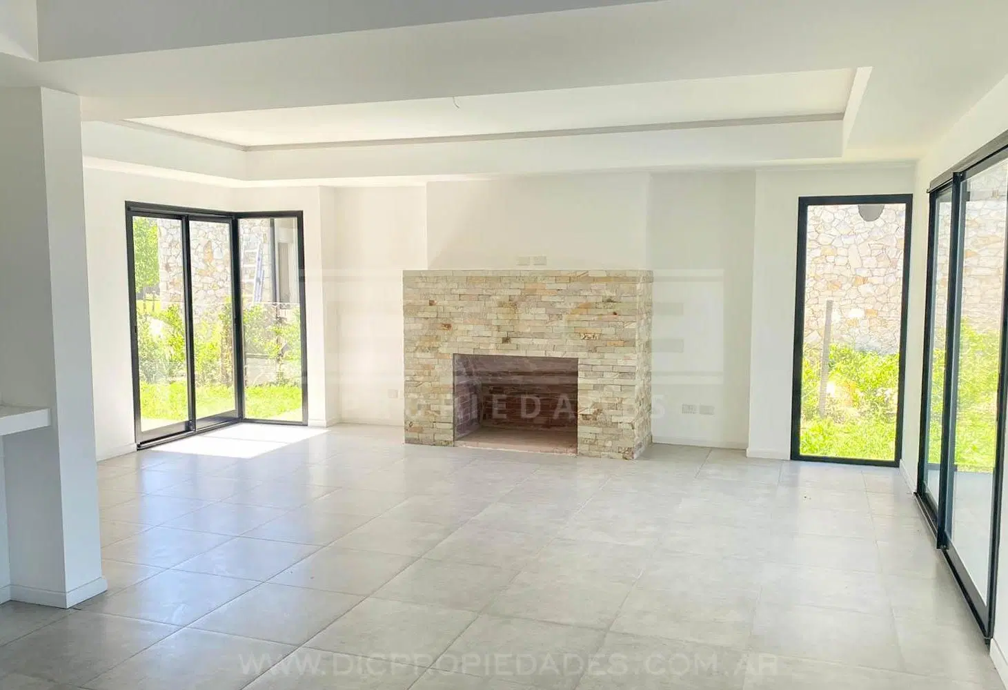 Casa 4 dormitorios Venta - Escobar 4