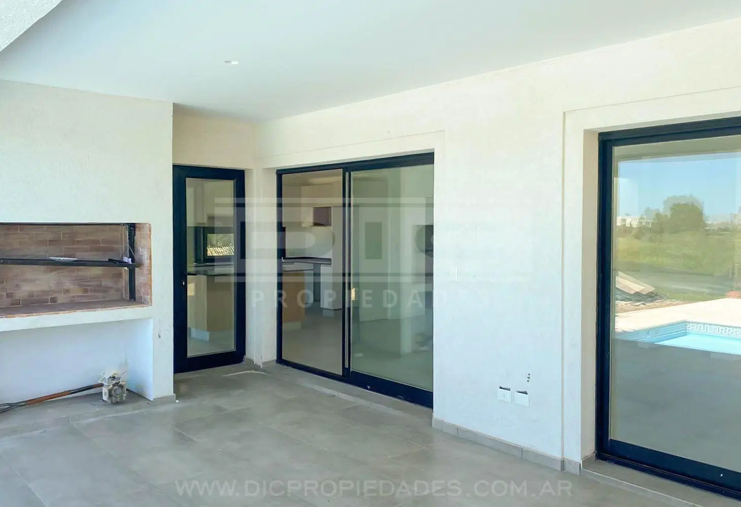 Casa 4 dormitorios Venta - Escobar 5
